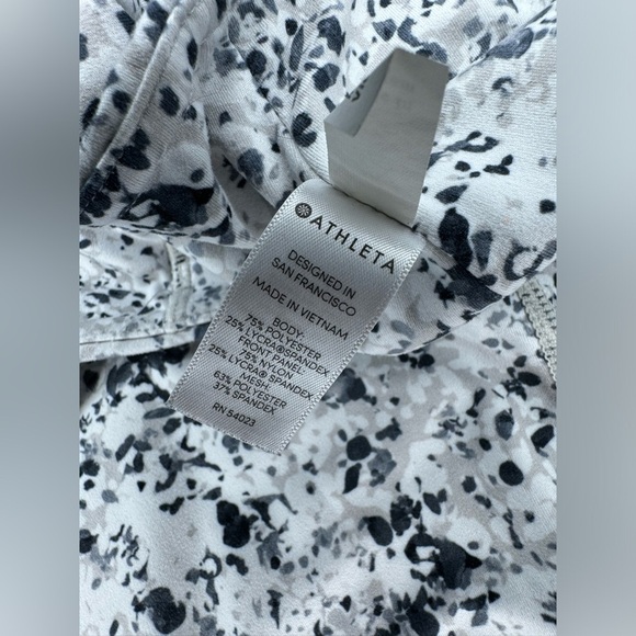 Athleta Sandstone Salutation 7/8 Leggings - Picture 4 of 7